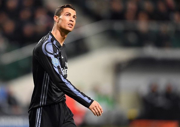 "Ronaldo may mắn trở thành khán giả xem Real thi đấu"