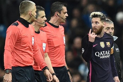 UEFA ra phán quyết về vụ Messi gây gổ