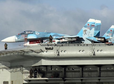 Máy bay Nga luyện tập trên tàu Kuznetsov để chuẩn bị tham chiến tại Syria