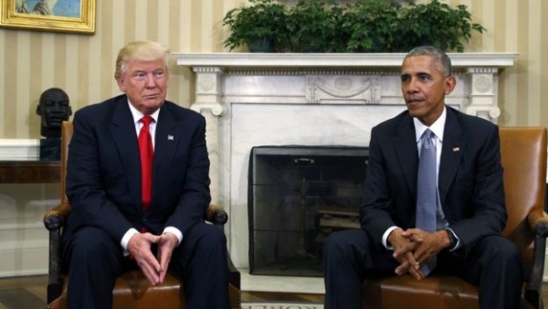 5 bức ảnh kỳ quặc trong cuộc gặp đầu tiên Trump - Obama