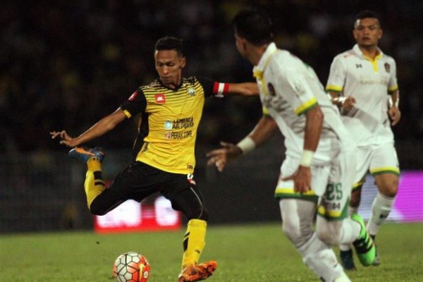 Malaysia có nguy cơ mất tiền vệ trụ cột trước AFF Cup 2016