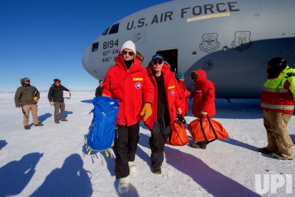 Ngoại trưởng Mỹ Kerry thăm Nam Cực