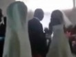2 cô dâu cùng xuất hiện trong đám cưới, chú rể bị vạch trần thói trăng hoa