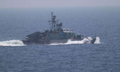 Tàu chiến Iran bị tố chĩa vũ khí vào trực thăng Mỹ