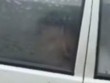 Hai học sinh thản nhiên "mây mưa" ngay trên xe của trường