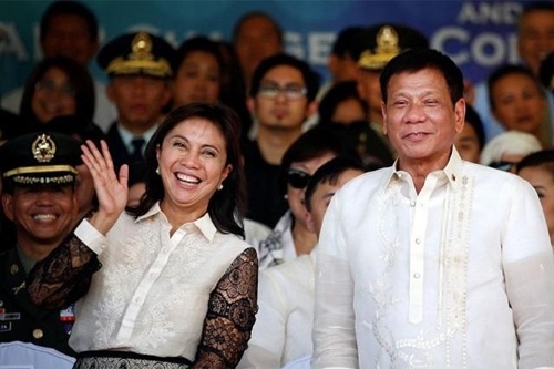 Duterte bác tin về âm mưu lật đổ phó tổng thống