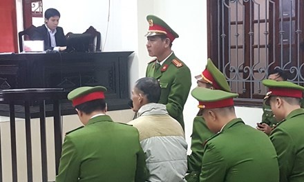 Hung thủ thảm án Quảng Ninh 4 lần cắn lưỡi tự tử