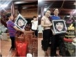 Hoài Linh bất ngờ vì được con gái nuôi tặng ảnh chân dung đẹp hơn hẳn ngoài đời