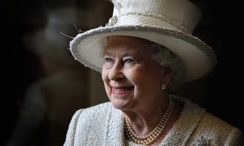 Nữ hoàng Anh không dự lễ nhà thờ dịp Giáng sinh vì "cảm nặng"