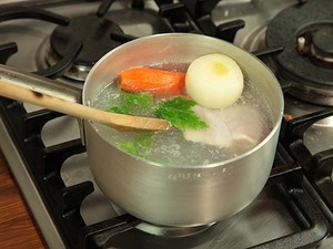 Cách làm súp gà kiểu mới nóng hổi thơm lừng cho ngày Tết