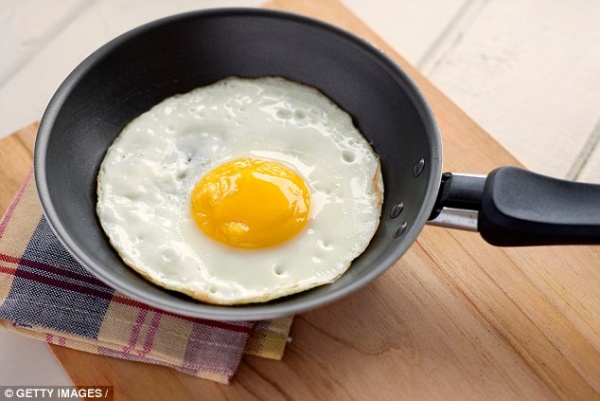 Ăn trứng thường xuyên tốt cho não bộ