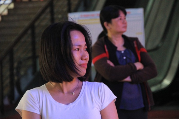 Bật khóc tại ga Sài Gòn vì trễ tàu về quê ăn Tết