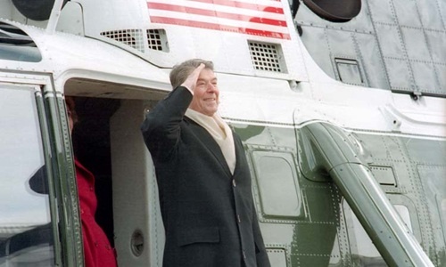 Chuyến bay từ biệt Nhà Trắng của các cựu tổng thống Mỹ