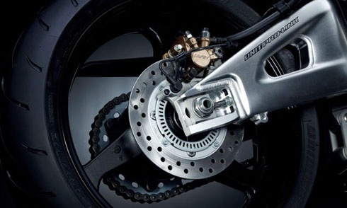 Honda phát triển công nghệ phanh tự động cho môtô