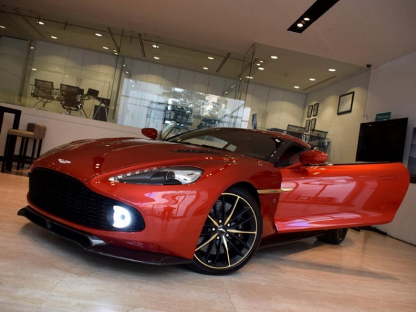 Chiêm ngưỡng "siêu phẩm" Aston Martin Vanquish Zagato