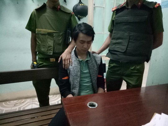 Dí dao uy hiếp nhân viên cướp ngân hàng ở Đà Nẵng