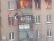 Đứng trước nguy cơ chết cháy, cô gái liều mình nhảy từ tầng 8 xuống thoát thân