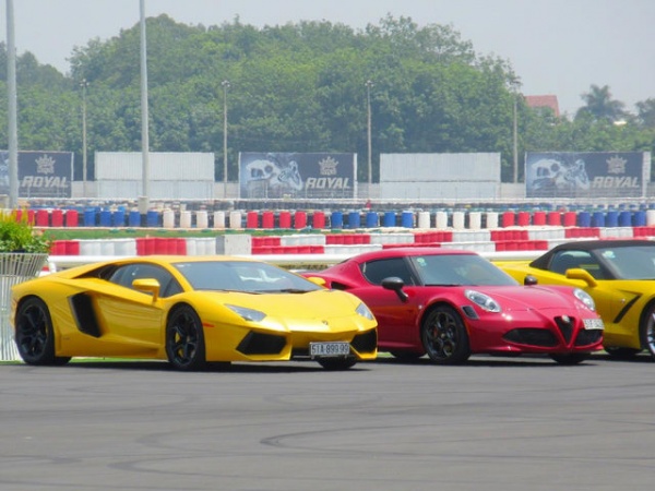 Dàn siêu xe tụ hội tại trường đua lớn nhất Việt Nam