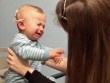 Xúc động khoảnh khắc bé trai 10 tháng điếc bẩm sinh bật khóc khi nghe giọng mẹ lần đầu tiên