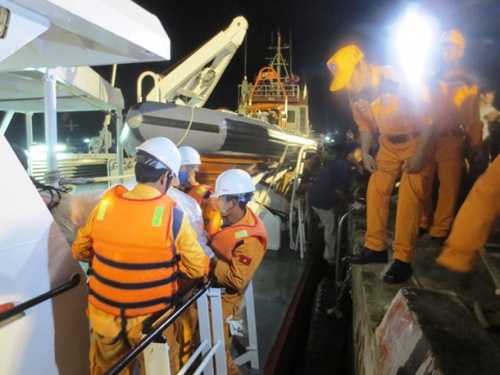 Thợ lặn tìm thấy thi thể thứ 3 trong xác tàu Hải Thành 26