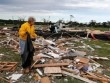 Hàng loạt nhà cửa đổ sụp vì lốc xoáy càn quét nước Mỹ, 13 người thiệt mạng
