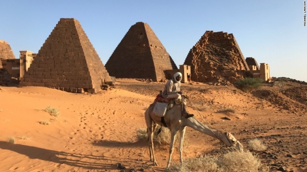 Phát hiện hàng trăm kim tự tháp "ẩn mình" ở Sudan