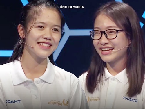 Hai cô gái xinh đẹp "gây bão" chương trình Olympia 2017