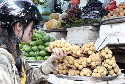 Chi 8.500 tỷ đồng nhập trái cây: Người Việt "nghiện" trái cây Thái?