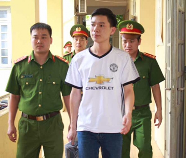 Vụ chạy thận 8 người chết: Bác sĩ Lương được tại ngoại