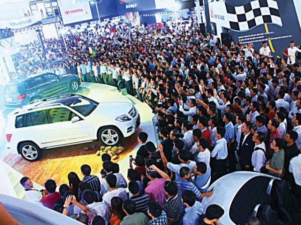 Tháng 6/2017, người Việt mua gần 1.000 ô tô mỗi ngày