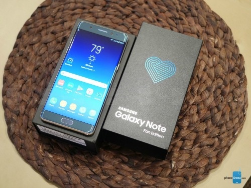 Video: Mở hộp Samsung Galaxy Note Fan Edition