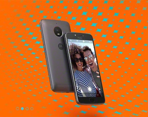 Motorola ra mắt bộ tứ smartphone giá từ 2 - 4,5 triệu đồng