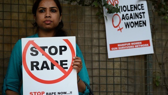 Ấn Độ: Bị cắn đứt lưỡi vì hôn bậy phụ nữ