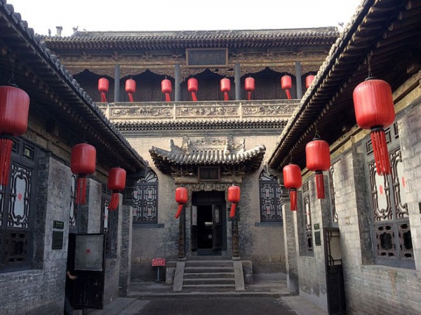 Đến cổ trấn Bình Dao, thăm biệt phủ của gia tộc từng giàu có nhất nhì TQ