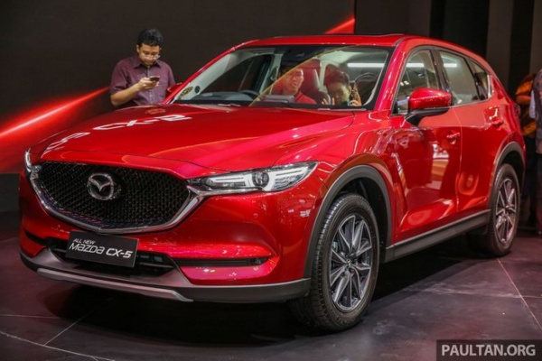 Ở Đông Nam Á, Mazda CX-5 2017 có giá gần 900 triệu đồng