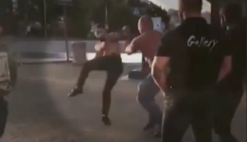Võ sĩ MMA đấm liên hoàn khiến lực sĩ cử tạ tử vong