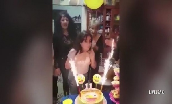 Thổi “nến” sinh nhật, bé gái bị lửa trùm người