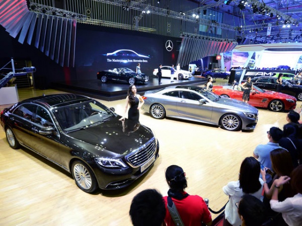 Mercedes-Benz trưng bày 18 mẫu xe tại VIMS 2017