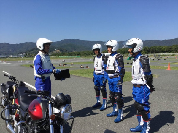 Honda Việt Nam thắng Cuộc thi Hướng dẫn viên Lái xe an toàn Quốc tế 2017 tại Nhật Bản