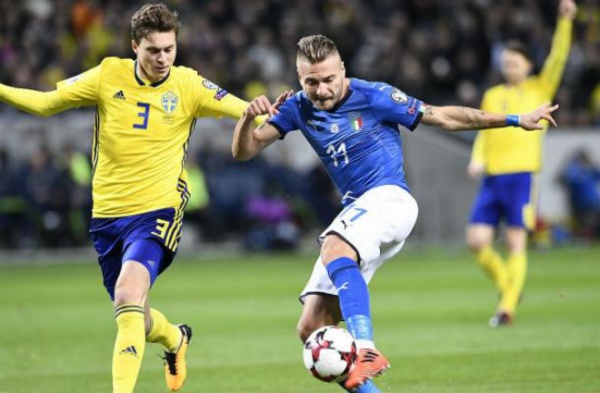 Lindelof cản Italia dự World Cup 2018: Mourinho và Ibrahimovic hả hê
