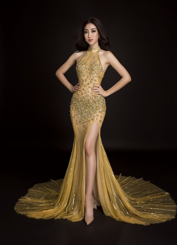 Váy trong suốt biến Mỹ Linh thành nữ thần ở chung kết Hoa hậu Thế giới