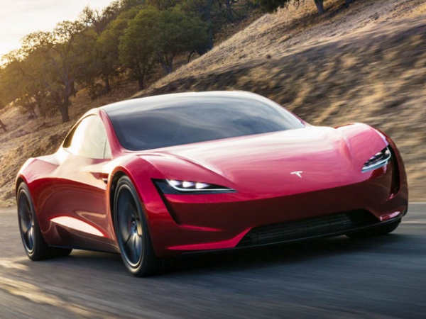 Xe điện Tesla Roadster nhanh hơn cả Bugatti Chiron