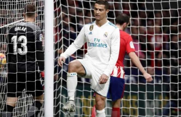 Ronaldo đẻ con nhiều hơn bàn thắng La Liga: Thời vàng son đã hết?