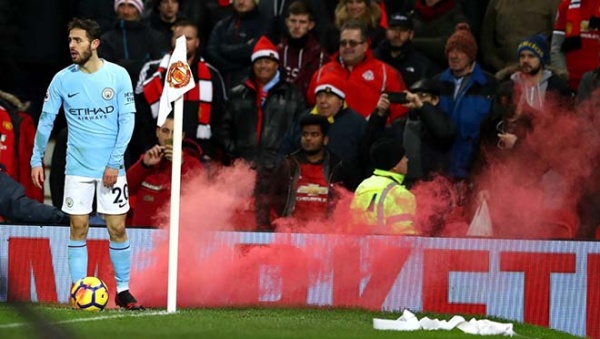 MU khốn khổ sau derby: Mourinho&Lukaku bị điều tra, nguy cơ phạt nặng