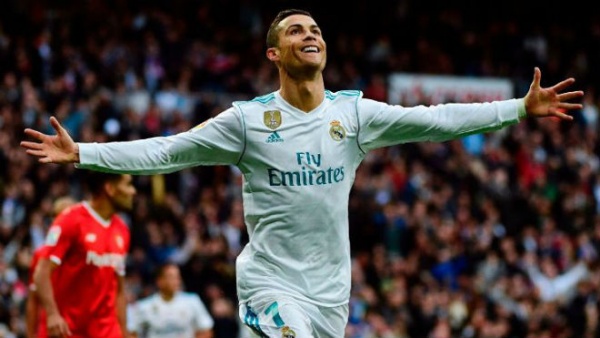 Tin HOT bóng đá tối 18/12: "Ronaldo là cầu thủ chưa từng có trong lịch sử"
