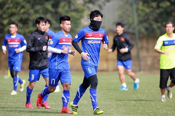 U23 Việt Nam “luyện công”: Công Phượng, “Thánh lốp” Đức Chinh vắng mặt bí ẩn