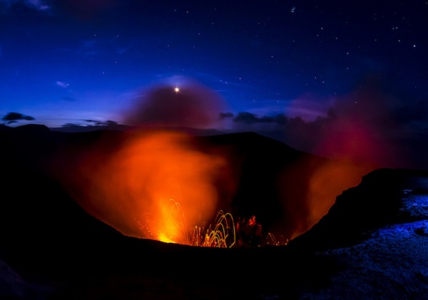 Kinh ngạc ngắm nhìn những ngọn núi lửa đẹp nhất hành tinh