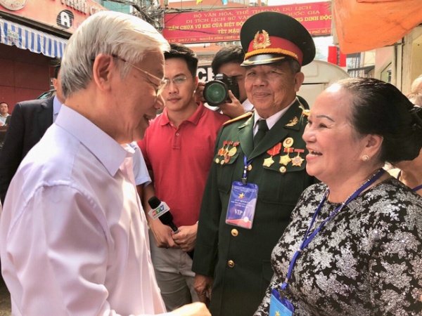 Tổng Bí thư Nguyễn Phú Trọng thăm hầm vũ khí của biệt động Sài Gòn