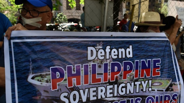 Mối lo từ quyết định cho phép Trung Quốc khảo sát trong thềm lục địa của Philippines