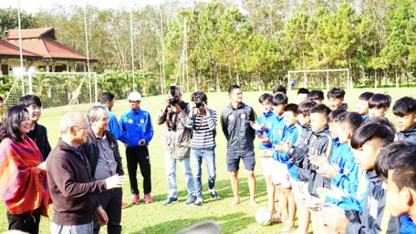 HLV Park Hang Seo săn tìm thêm tài năng cho bóng đá Việt Nam